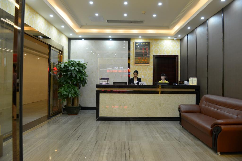Tie Cheng Hotel Гуанчжоу Экстерьер фото