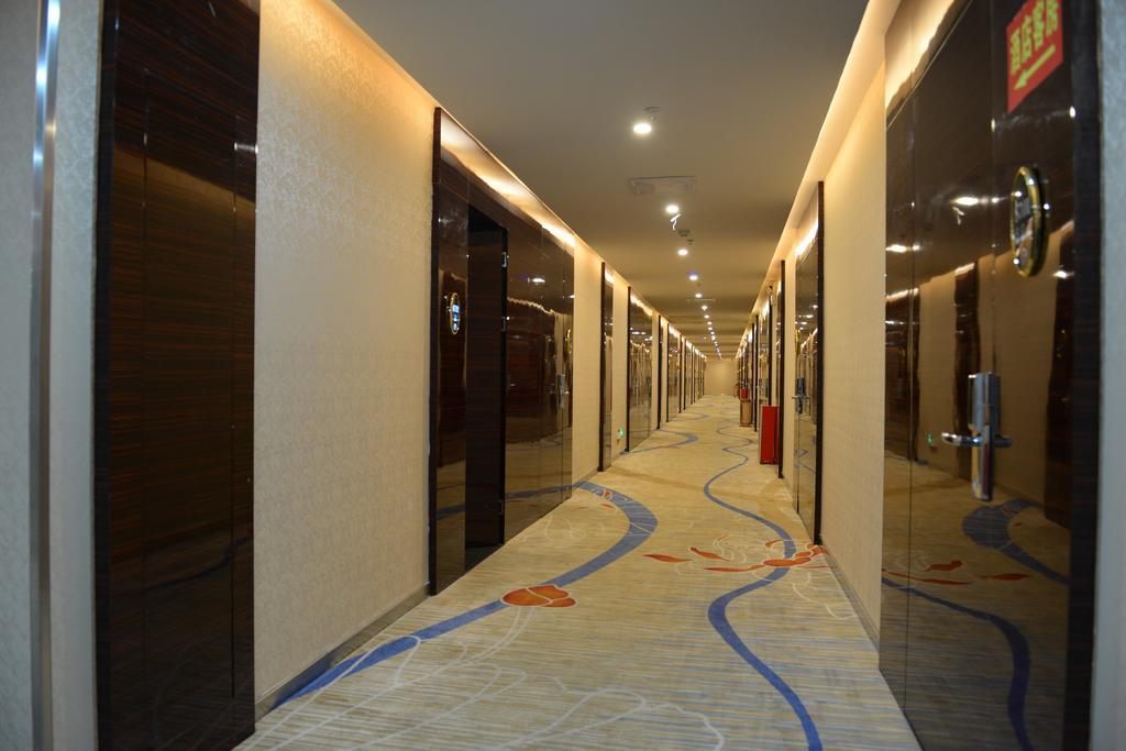 Tie Cheng Hotel Гуанчжоу Экстерьер фото